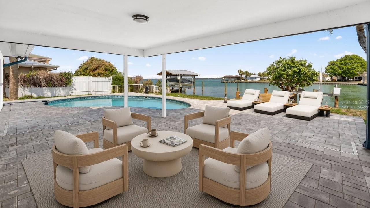 Virtually Staged - 319 MIDWAY IS, CLEARWATER