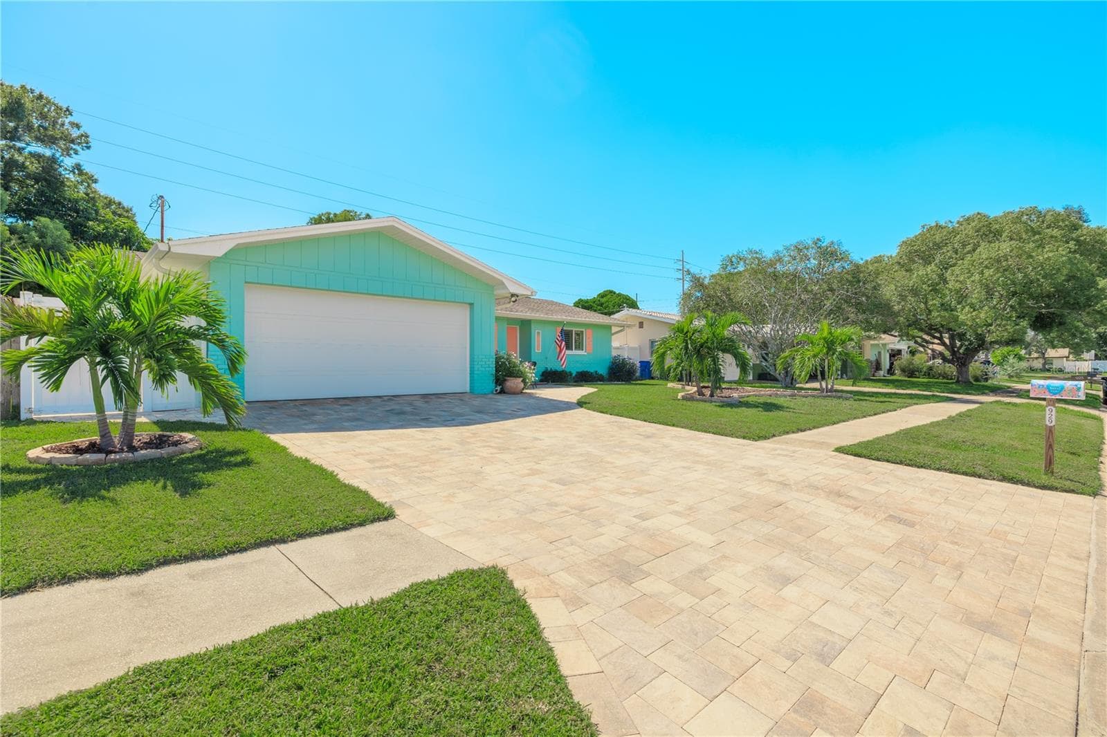 Single Family Residence at 929 SANTA MONICA DR, DUNEDIN, photo 5 of 36