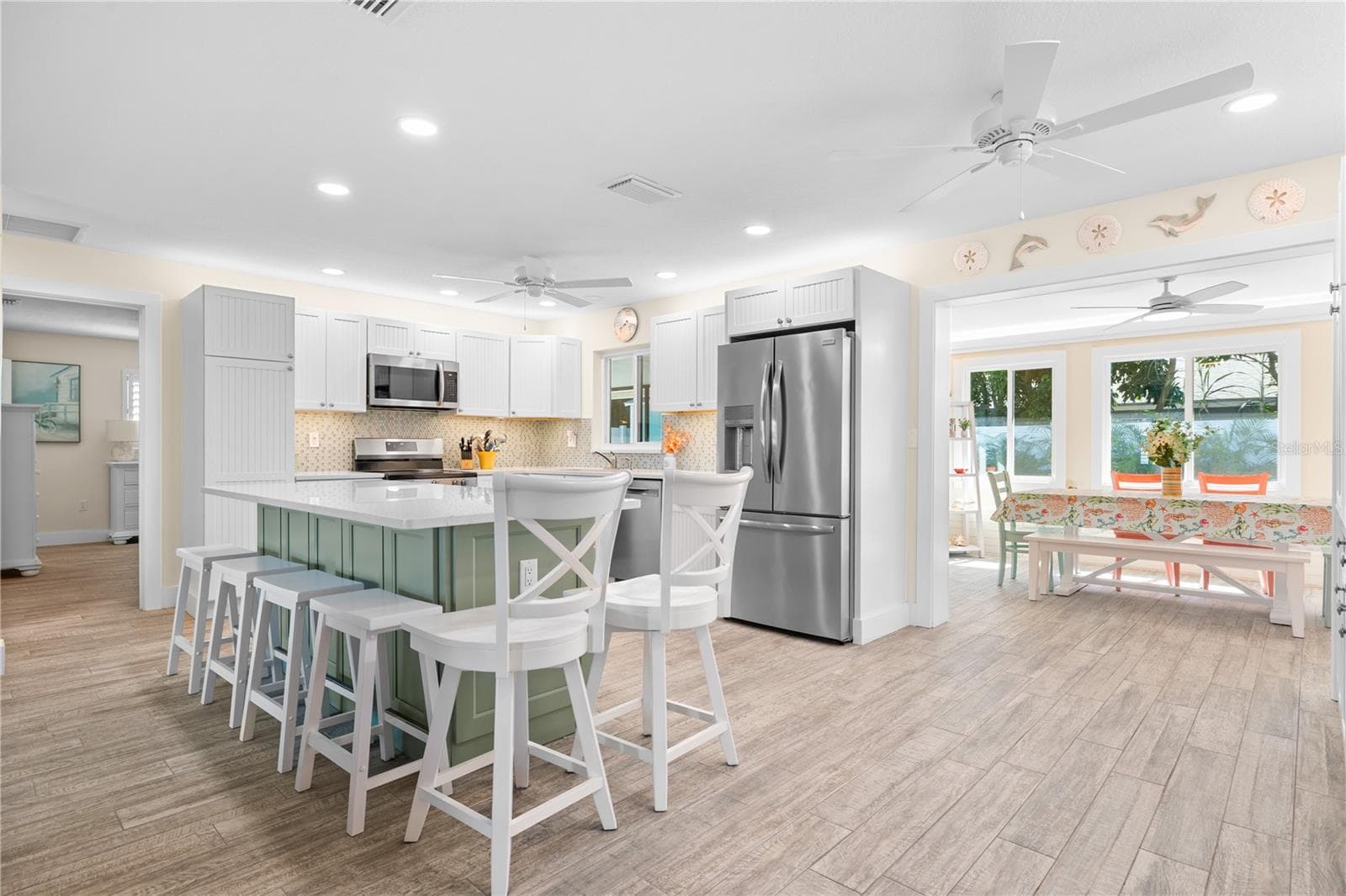 Single Family Residence at 929 SANTA MONICA DR, DUNEDIN, photo 12 of 36
