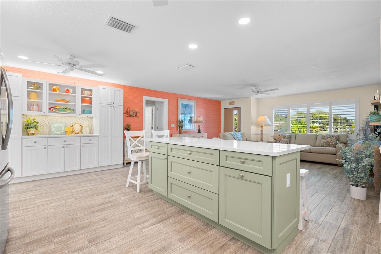 Single Family Residence at 929 SANTA MONICA DR, DUNEDIN, photo 13 of 36