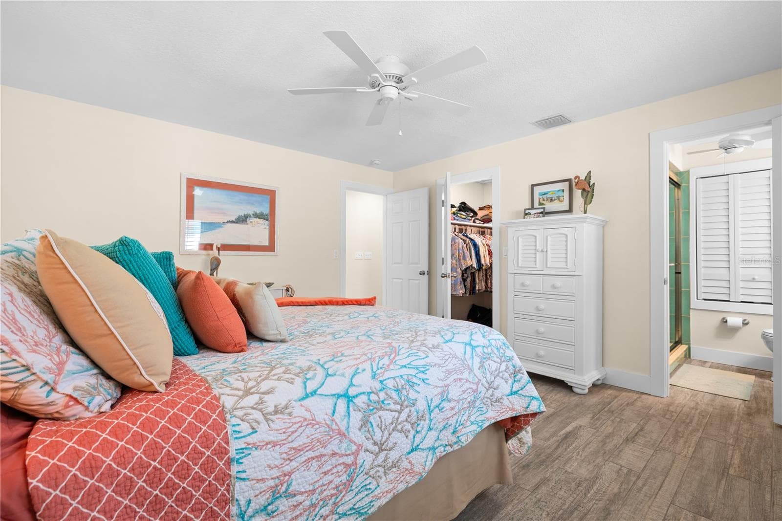Single Family Residence at 929 SANTA MONICA DR, DUNEDIN, photo 19 of 36