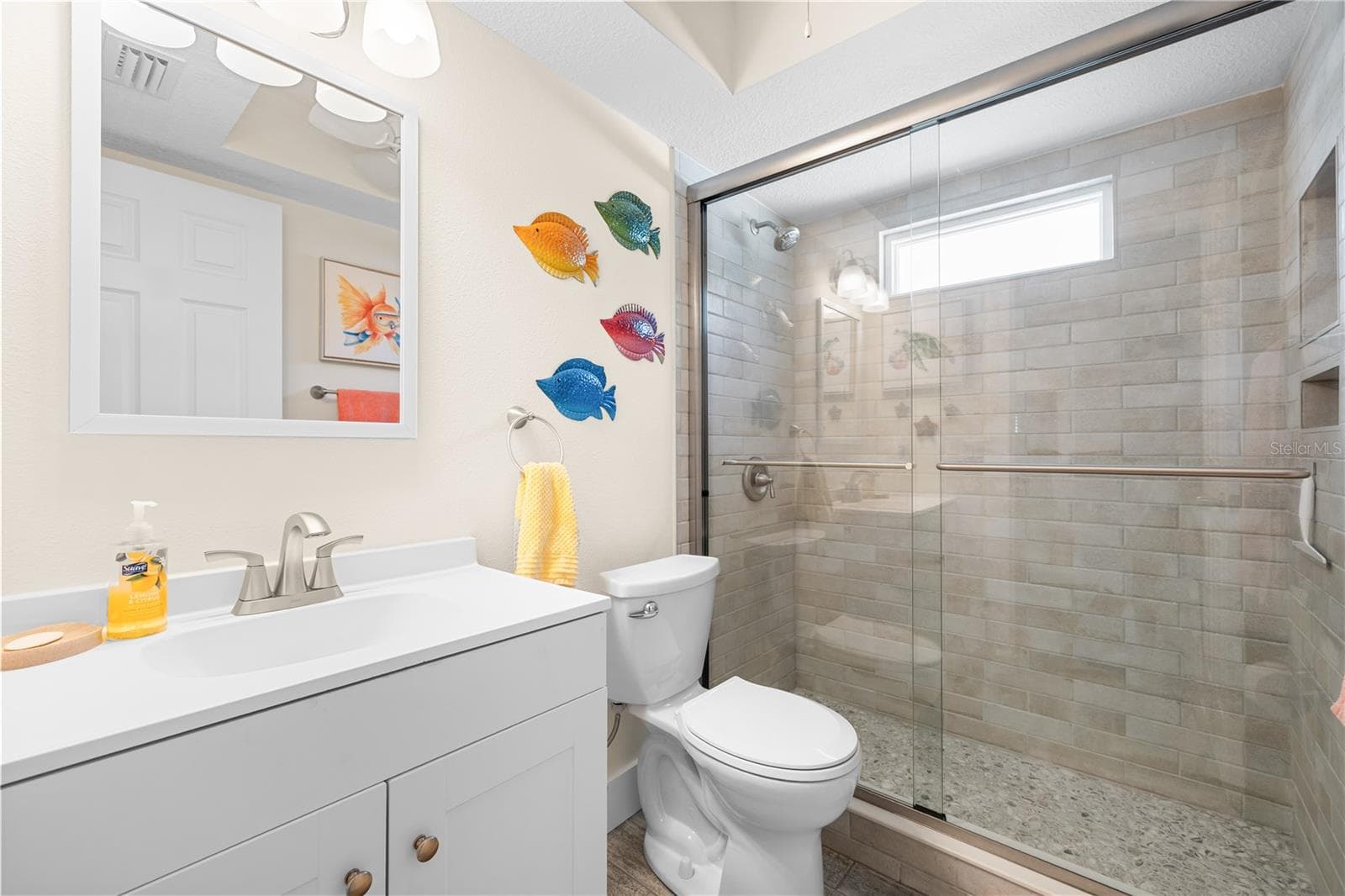 Second bathroom. - 929 SANTA MONICA DR, DUNEDIN