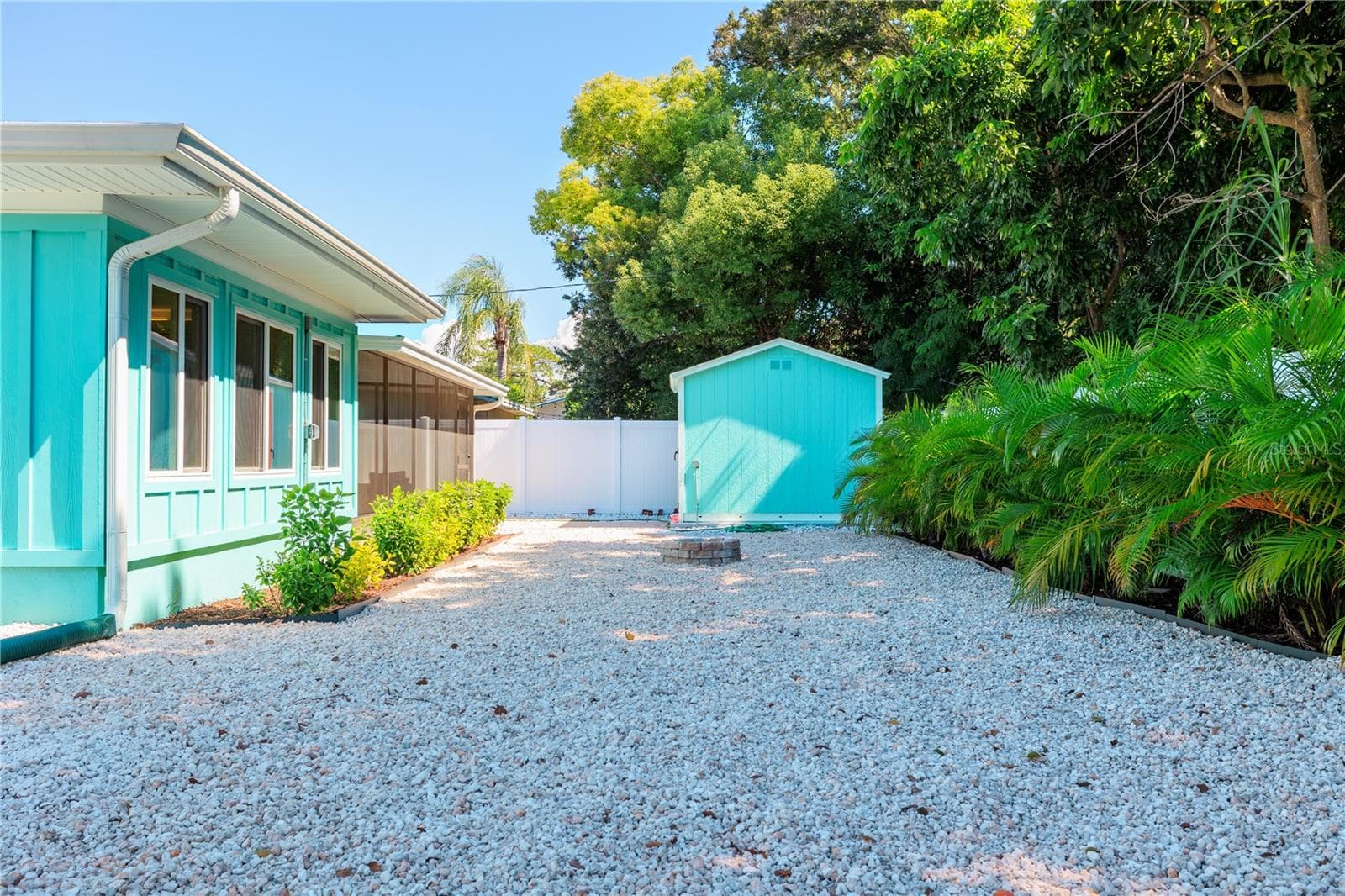 Backyard. - 929 SANTA MONICA DR, DUNEDIN