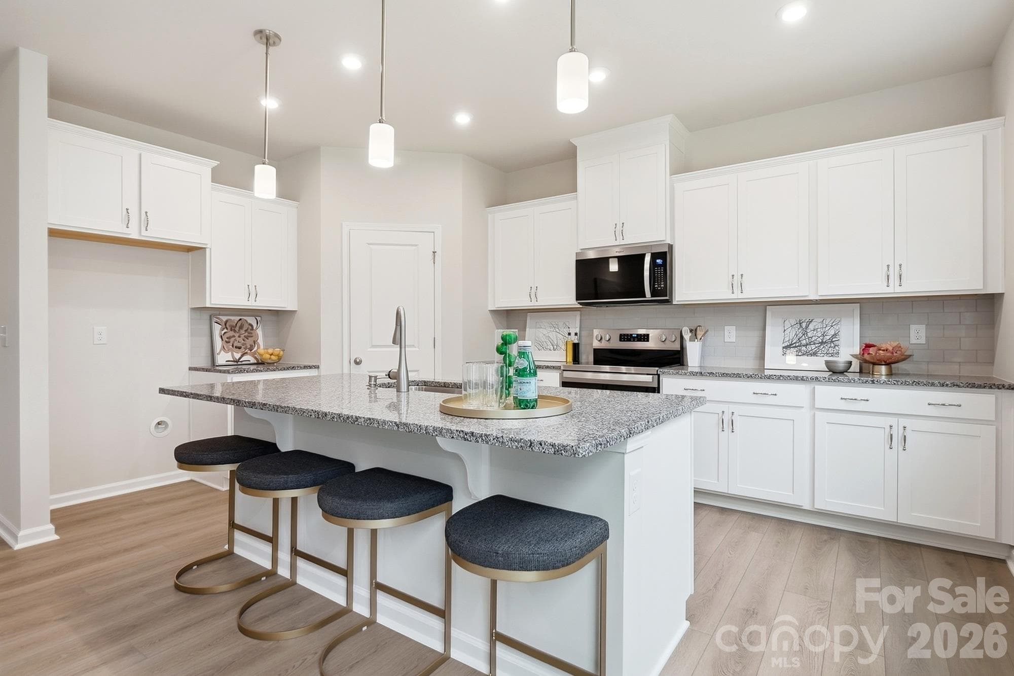 Single Family Residence at 2718 Phoenix Court, Gastonia, photo 16 of 81