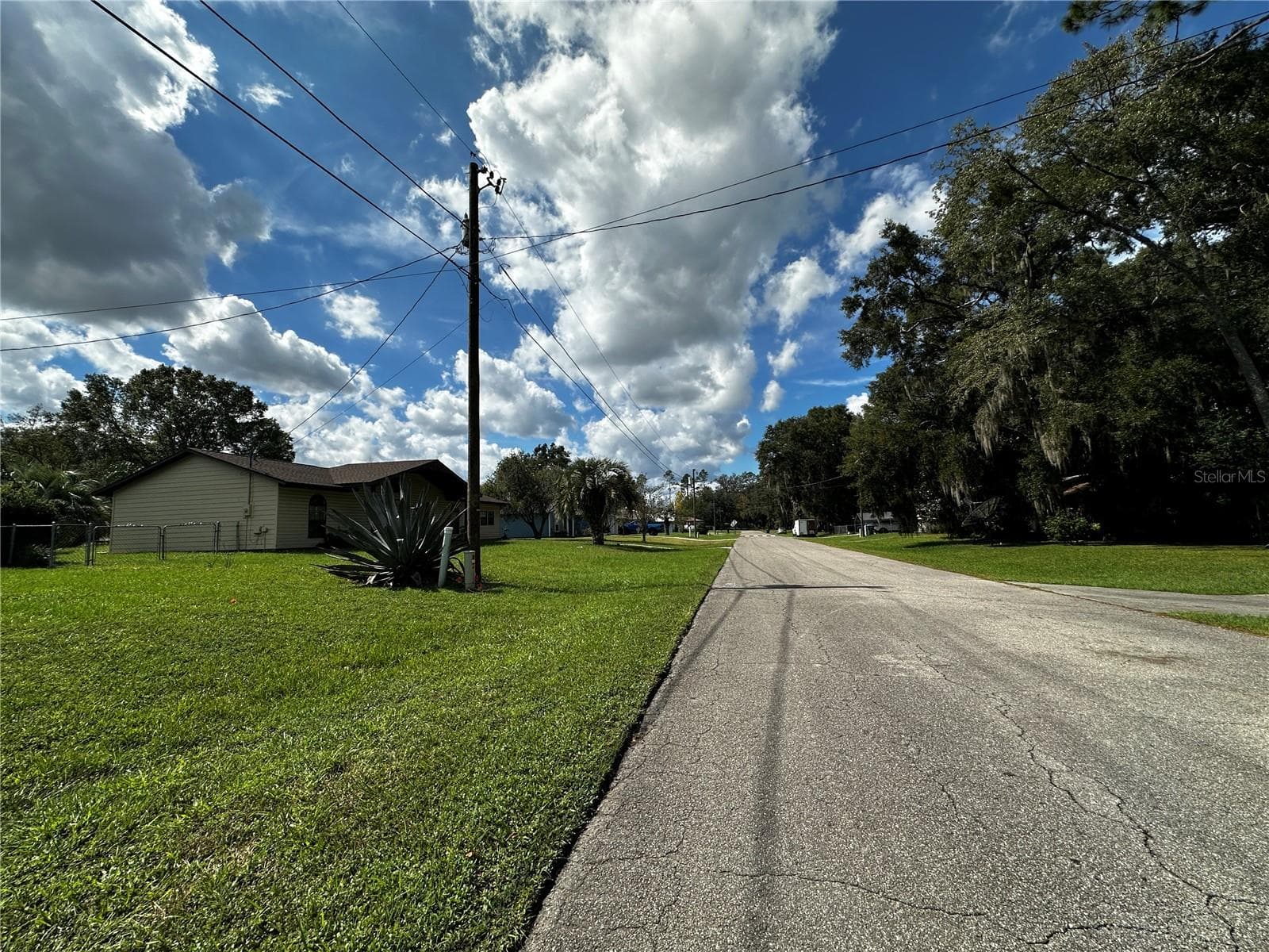Single Family Residence at 26719 NW 3RD PL, NEWBERRY, photo 17 of 35