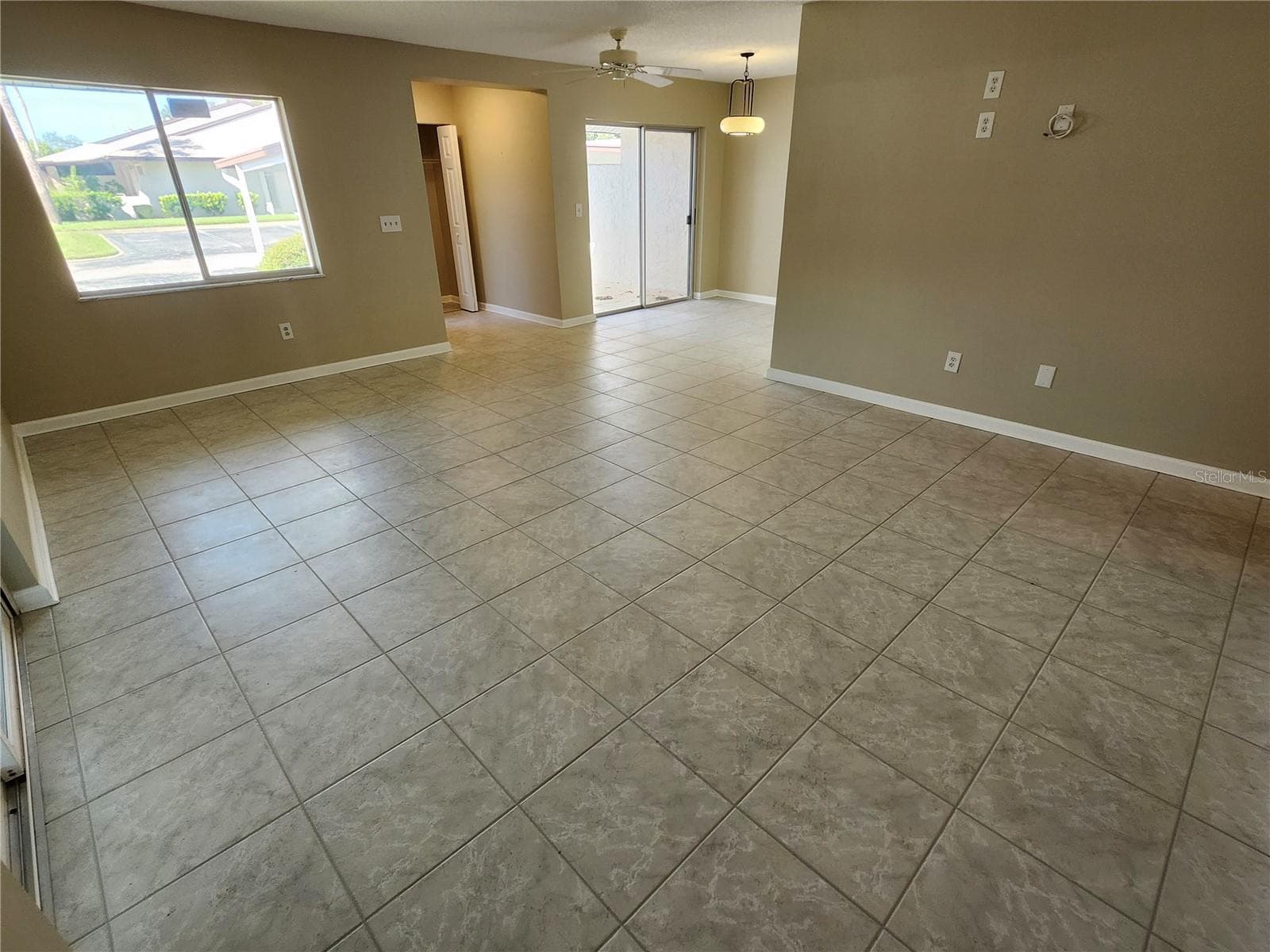 Villa at 1418 14TH CIR SE, LARGO, photo 6 of 27