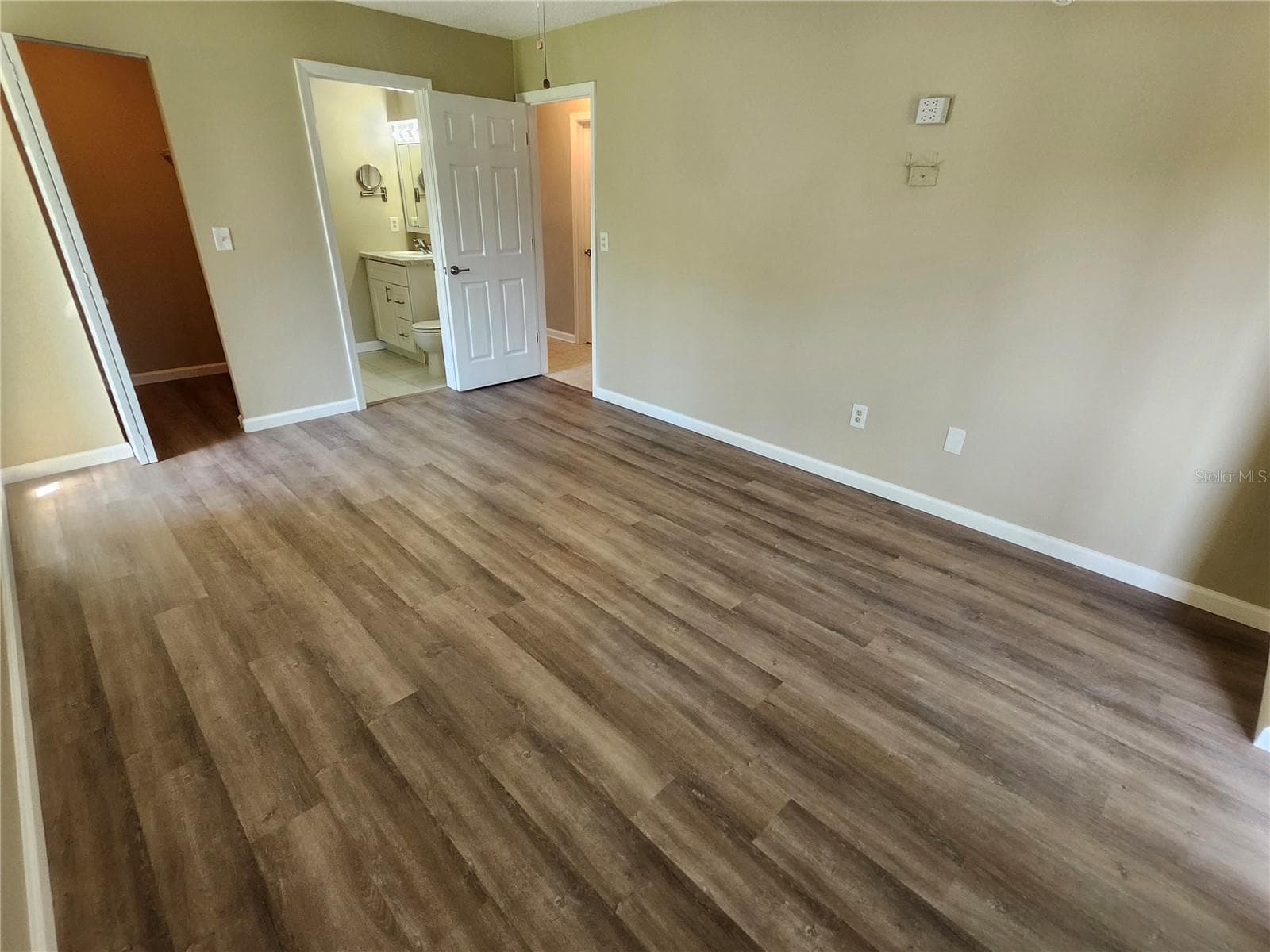 Villa at 1418 14TH CIR SE, LARGO, photo 12 of 27