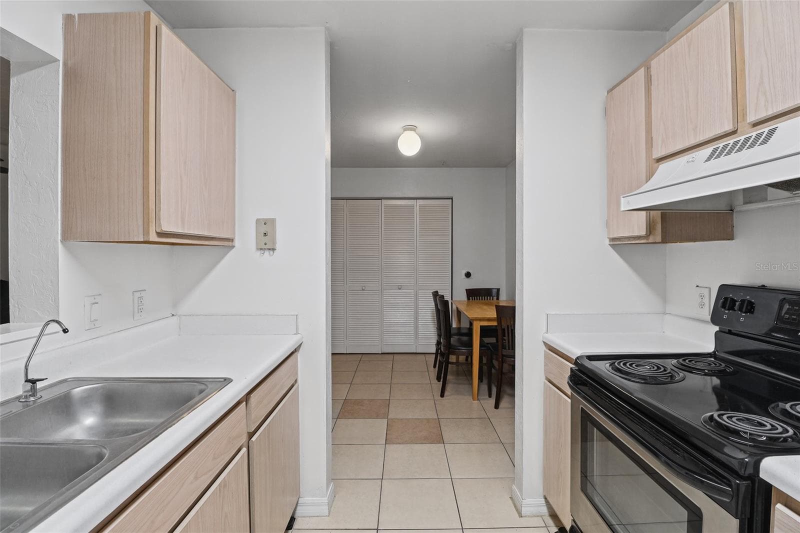 Condominium at 2360 SW ARCHER RD #707, GAINESVILLE, photo 12 of 27