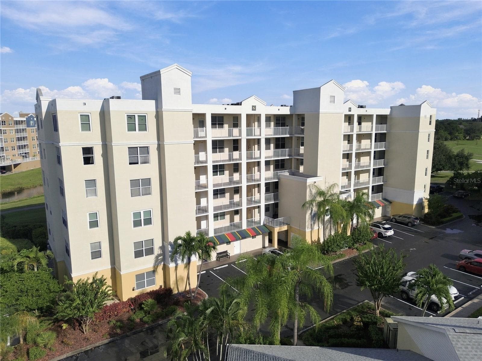 1200 COUNTRY CLUB DR #3202