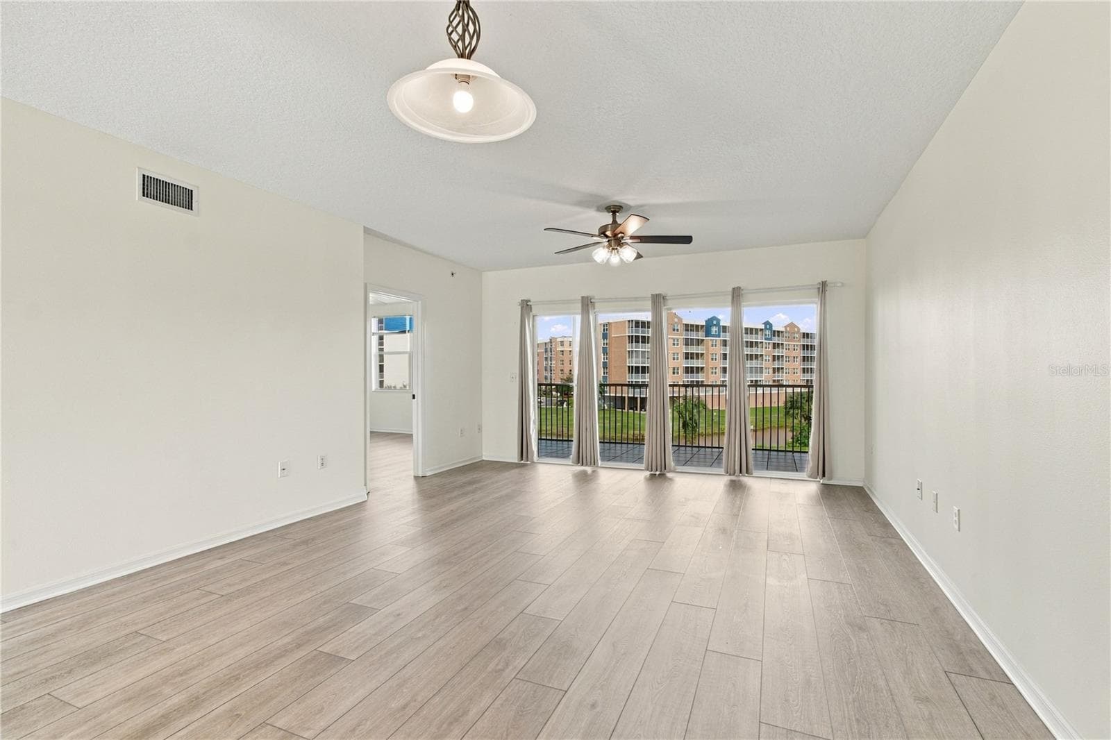 Living Room - 1200 COUNTRY CLUB DR #3202, LARGO