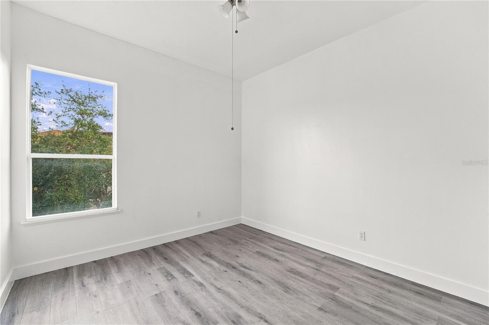 Single Family Residence at 2215 CEDAR GARDEN DR, ORLANDO, photo 32 of 42