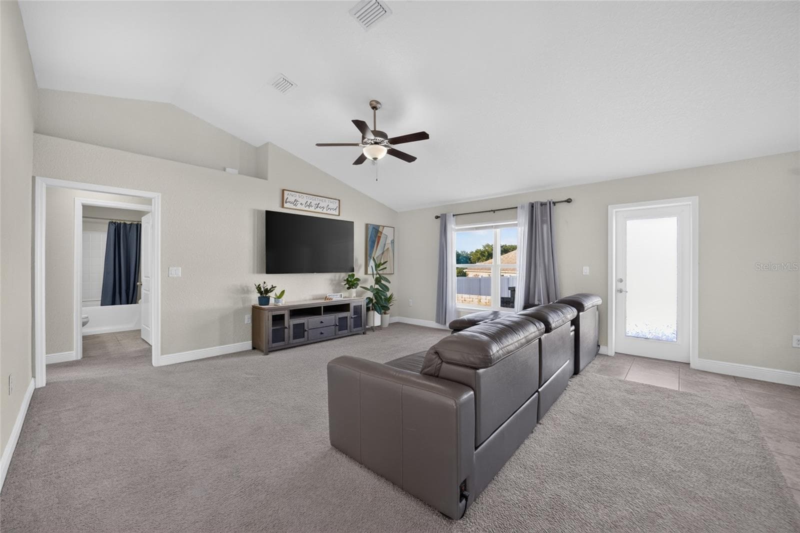 Single Family Residence at 495 W SHAKESPEARE DR, BEVERLY HILLS, photo 34 of 76