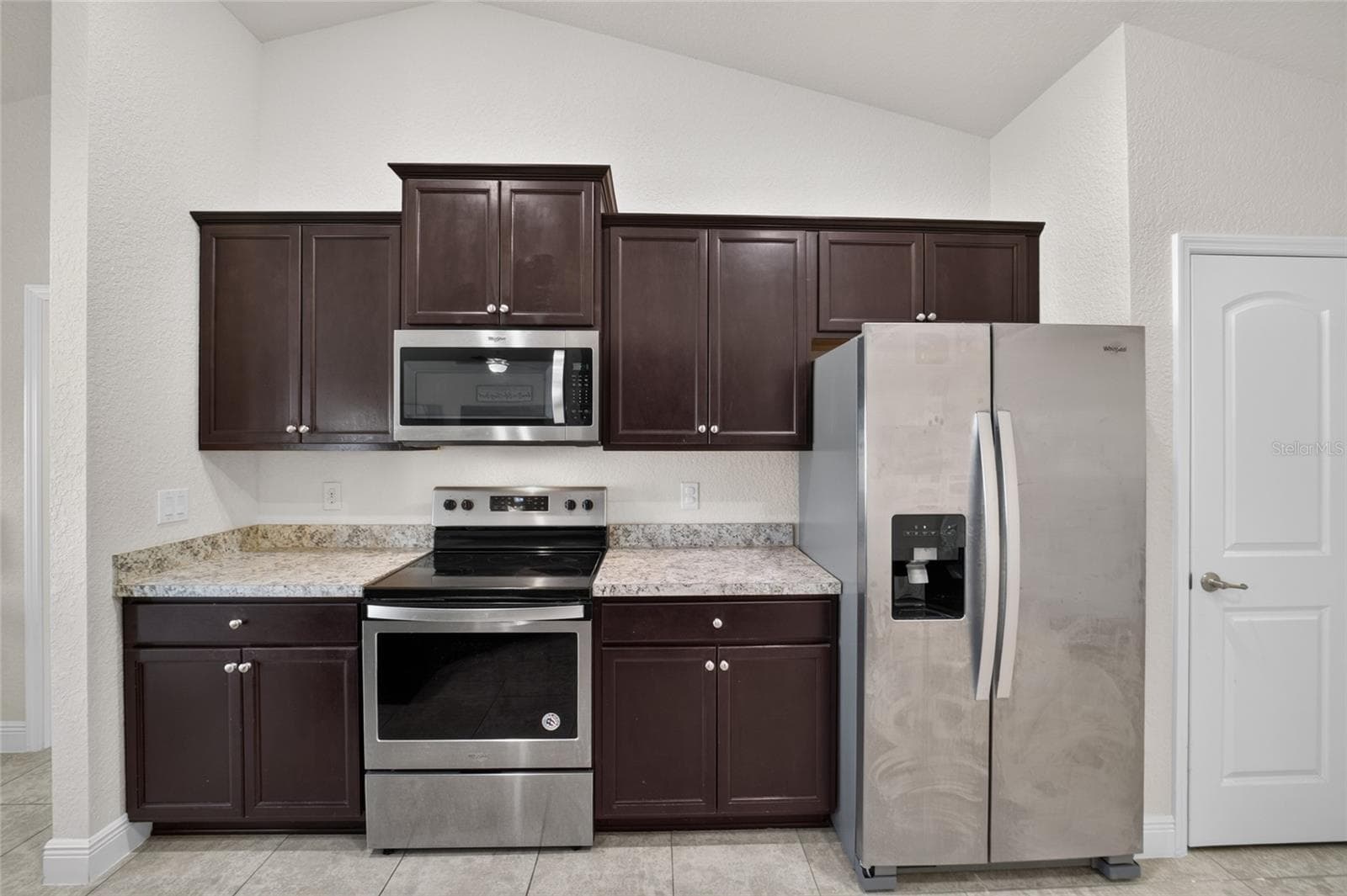 Single Family Residence at 495 W SHAKESPEARE DR, BEVERLY HILLS, photo 52 of 76