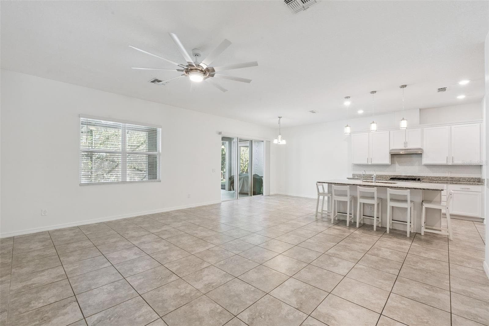Single Family Residence at 2265 EMERALD SPRINGS DR, APOPKA, photo 3 of 48
