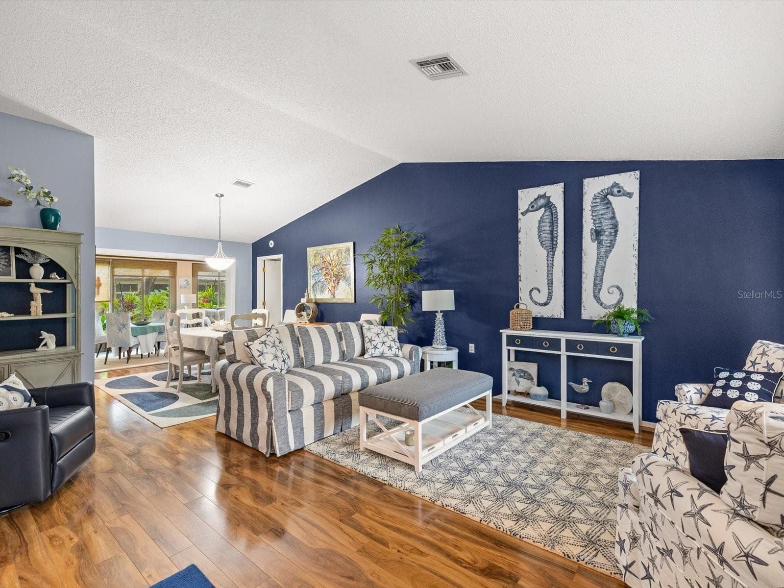 Single Family Residence at 6016 COUNTRY RIDGE LN, NEW PORT RICHEY, photo 8 of 28