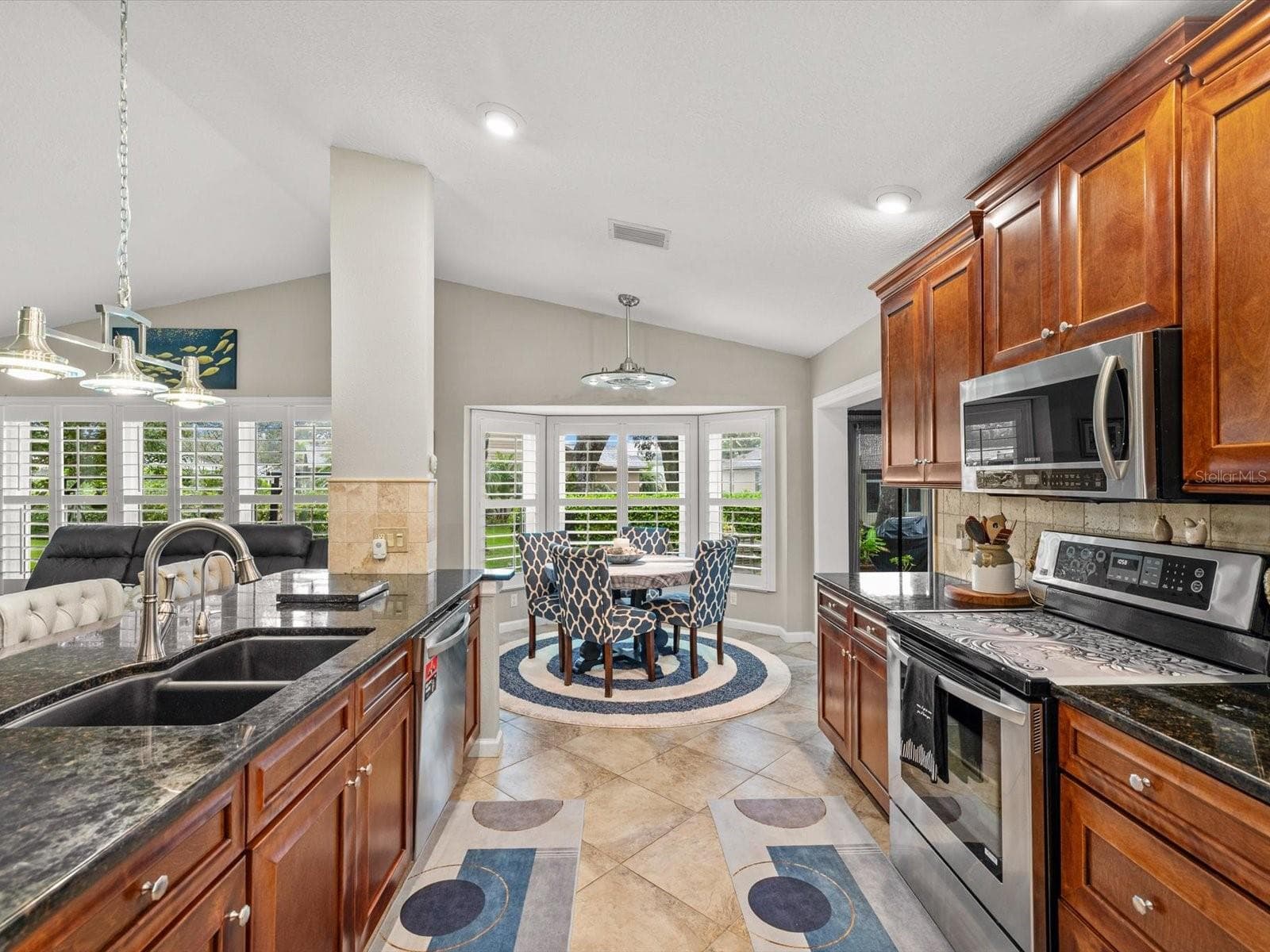 Single Family Residence at 6016 COUNTRY RIDGE LN, NEW PORT RICHEY, photo 10 of 28