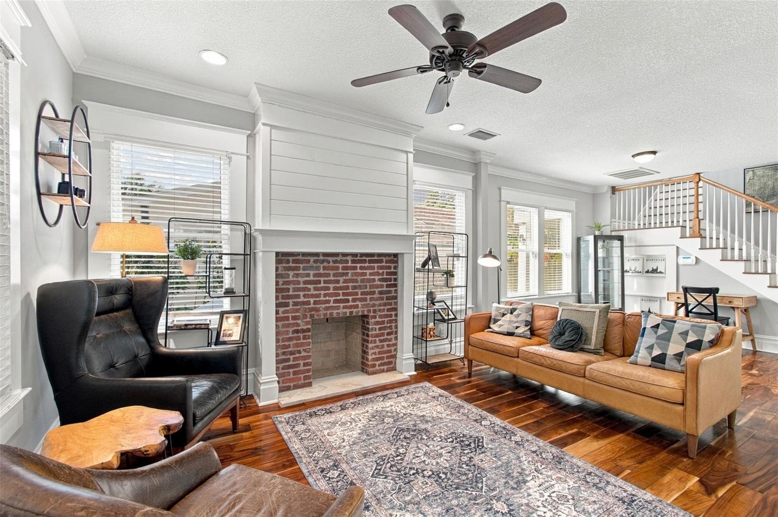 Single Family Residence at 905 S BRUCE ST, TAMPA, photo 6 of 65