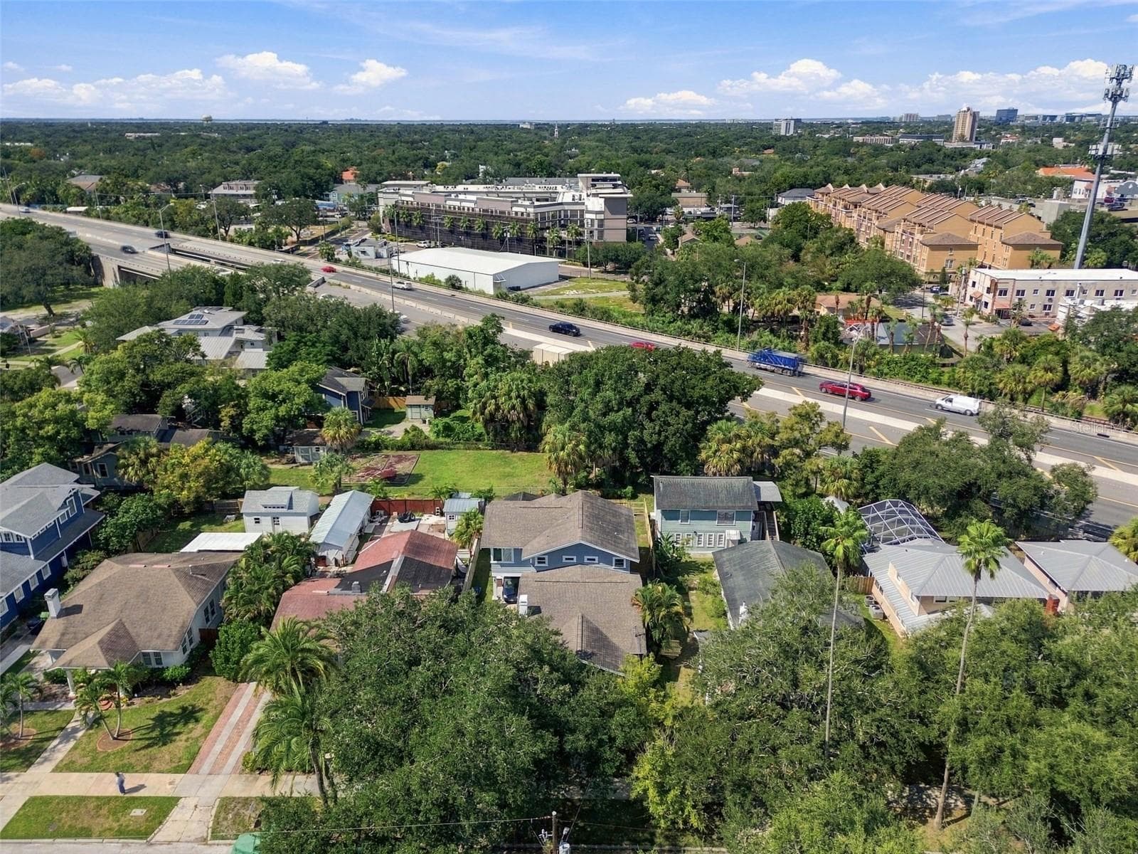 Single Family Residence at 905 S BRUCE ST, TAMPA, photo 62 of 65