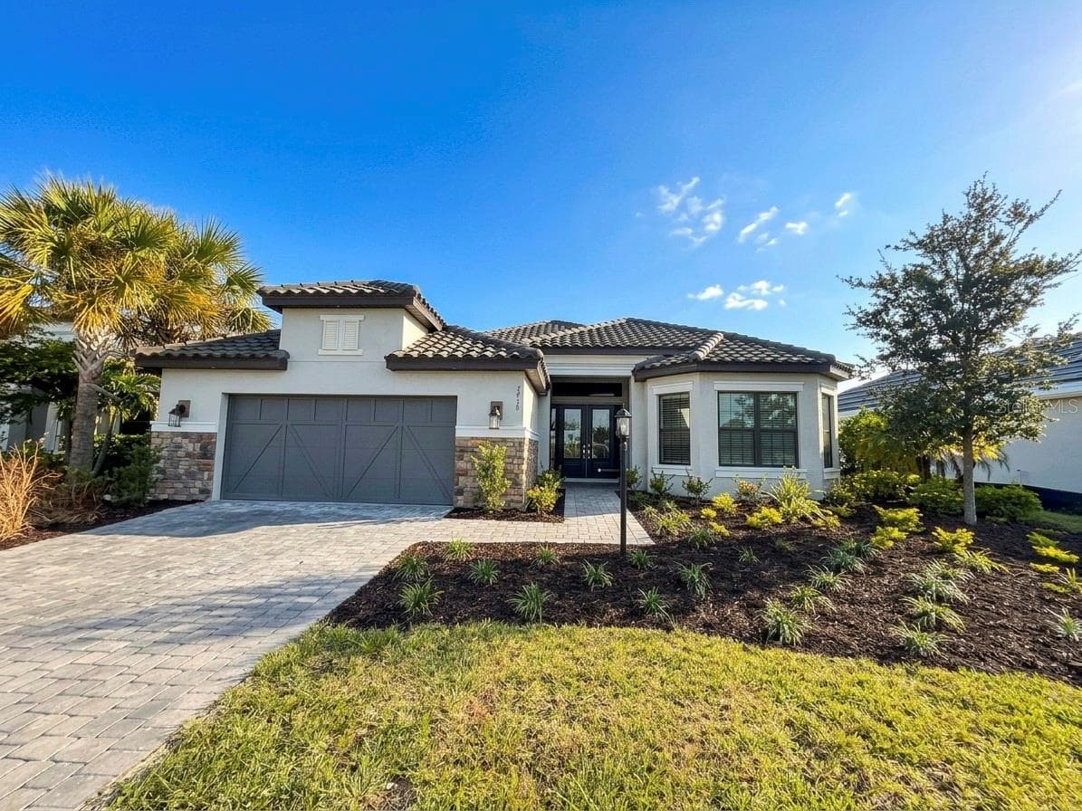 Single Family Residence at 7716 MOONBEAM AVE, SARASOTA, photo 2 of 55