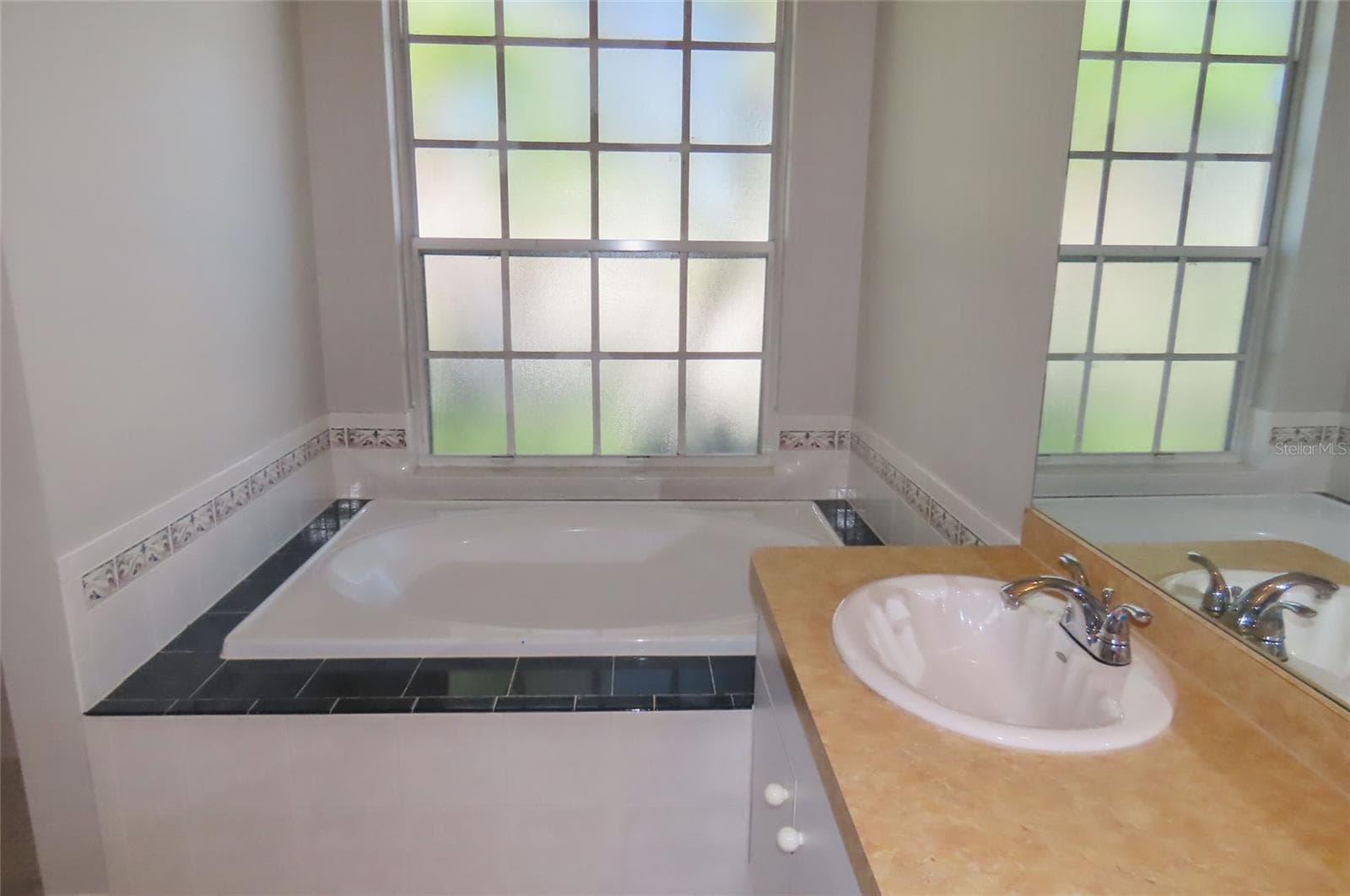Single Family Residence at 1801 MAPLELEAF BLVD, OLDSMAR, photo 26 of 67