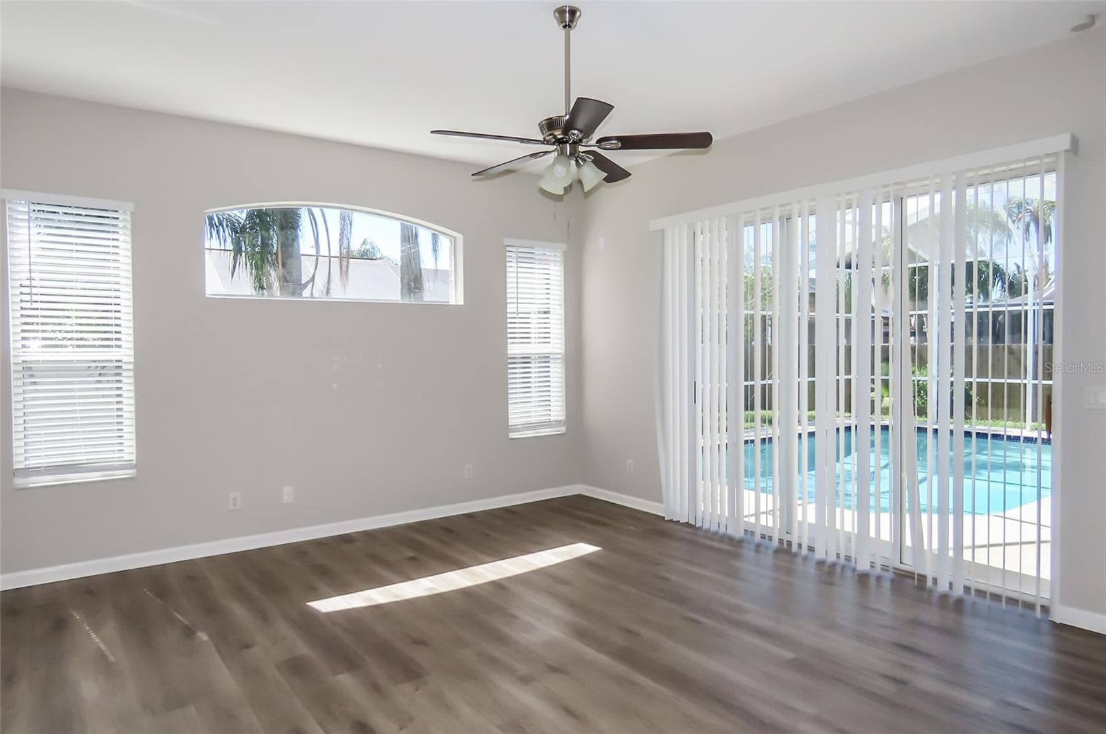 Single Family Residence at 1801 MAPLELEAF BLVD, OLDSMAR, photo 48 of 67
