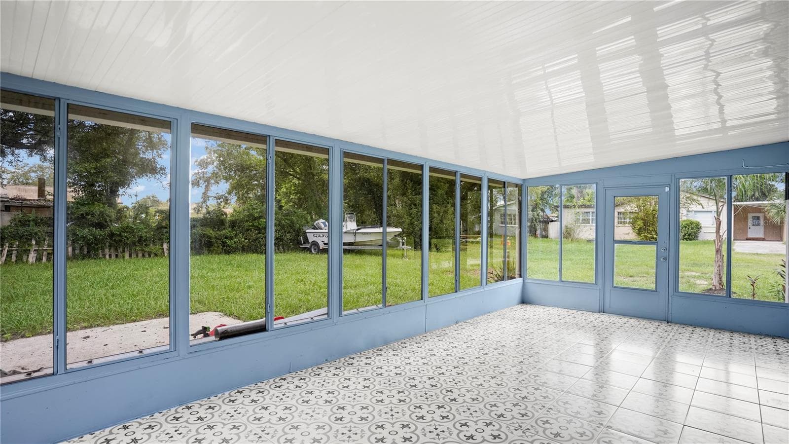 Florida Room - 1300 S DEWEY ST, EUSTIS