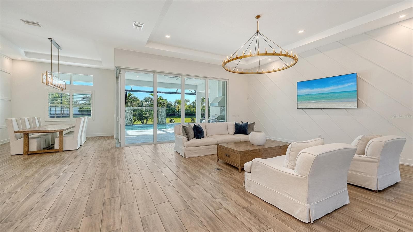 Single Family Residence at 8207 NEVIS RUN, LAKEWOOD RANCH, photo 9 of 83