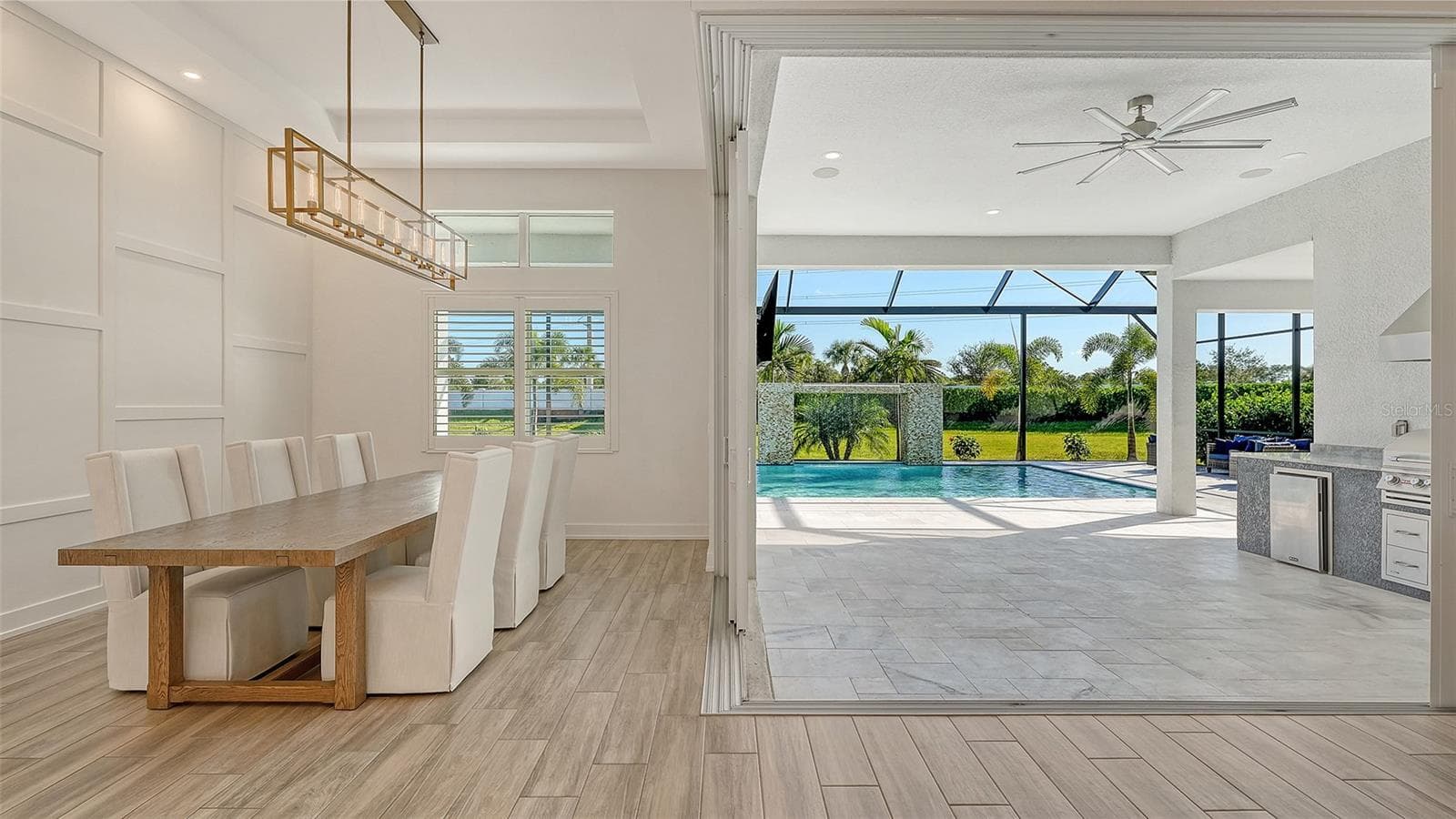Single Family Residence at 8207 NEVIS RUN, LAKEWOOD RANCH, photo 19 of 83