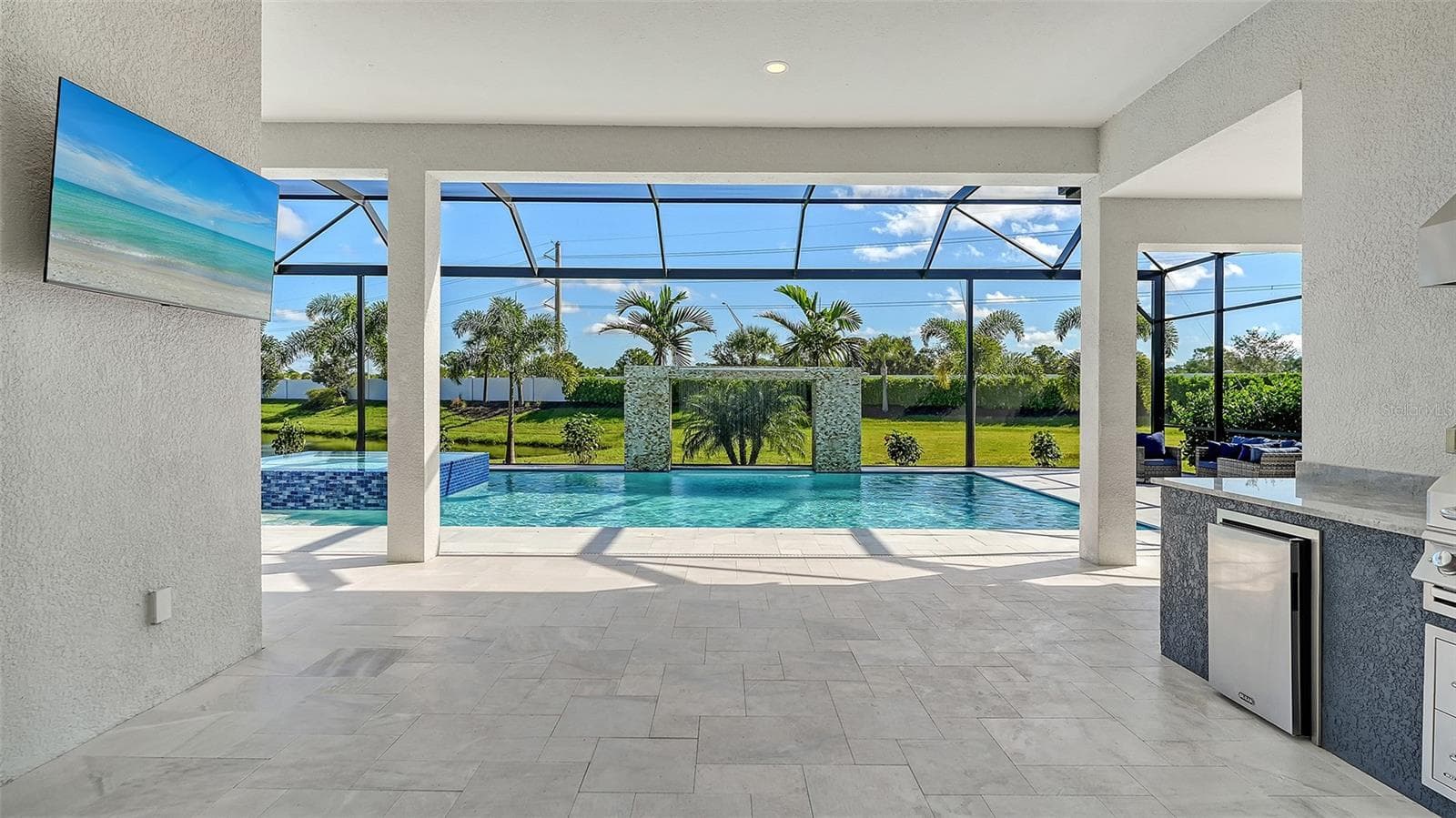 Single Family Residence at 8207 NEVIS RUN, LAKEWOOD RANCH, photo 21 of 83
