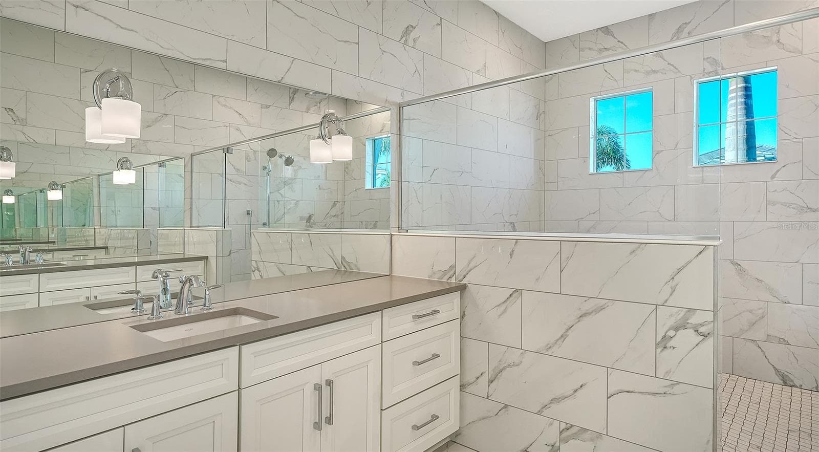 Single Family Residence at 8207 NEVIS RUN, LAKEWOOD RANCH, photo 28 of 83