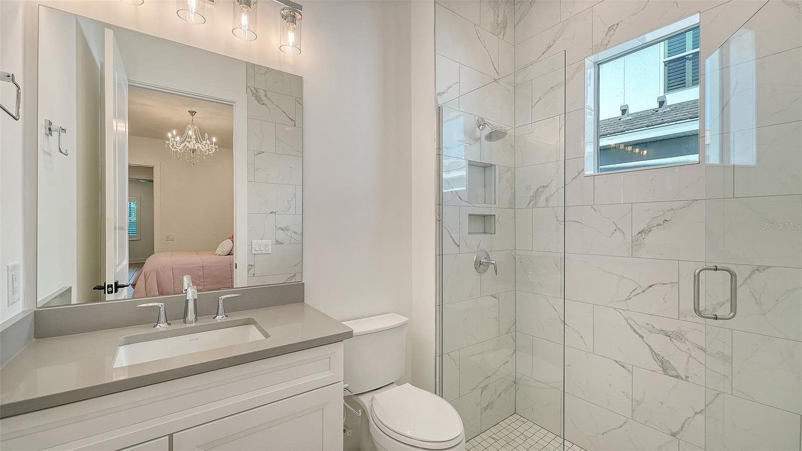 Single Family Residence at 8207 NEVIS RUN, LAKEWOOD RANCH, photo 35 of 83