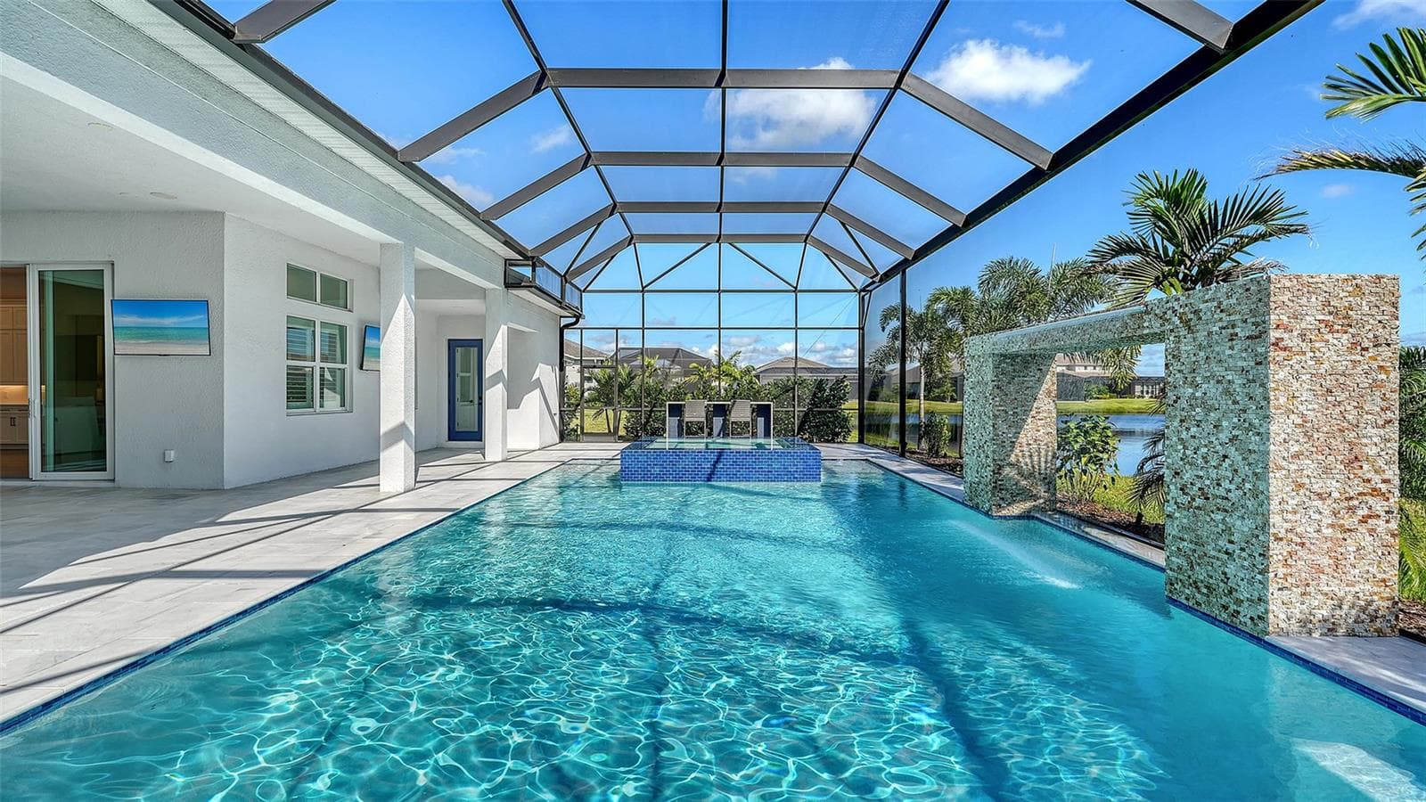 Single Family Residence at 8207 NEVIS RUN, LAKEWOOD RANCH, photo 49 of 83