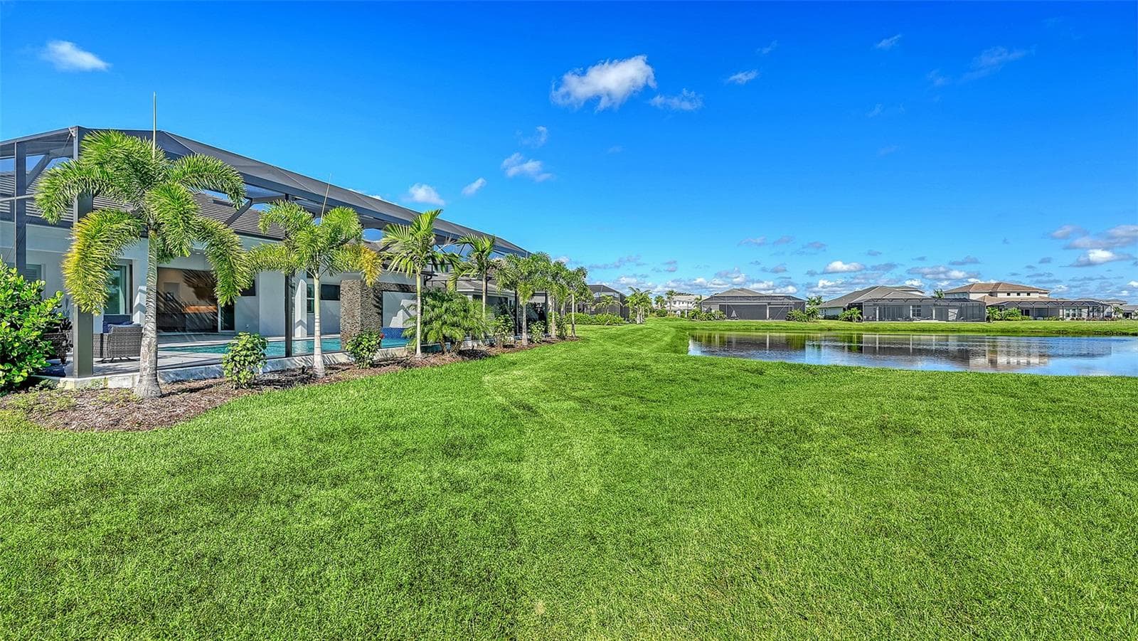 Single Family Residence at 8207 NEVIS RUN, LAKEWOOD RANCH, photo 53 of 83