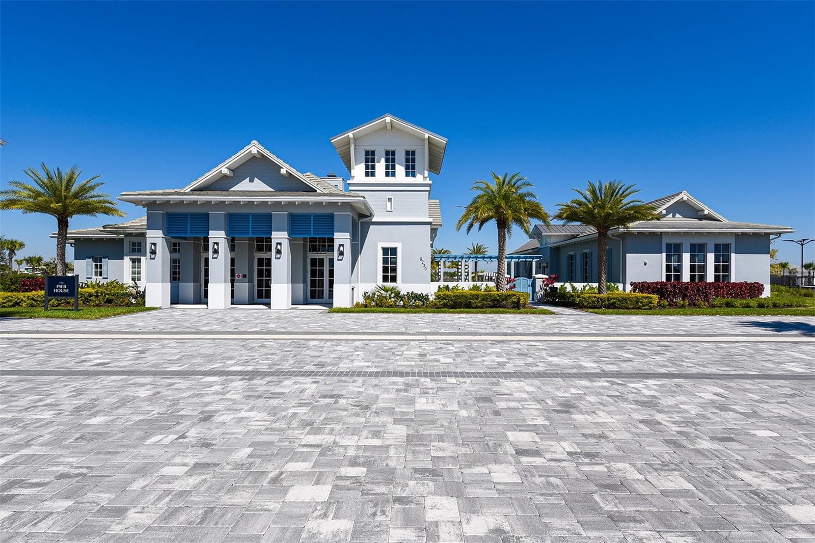 Single Family Residence at 8207 NEVIS RUN, LAKEWOOD RANCH, photo 57 of 83