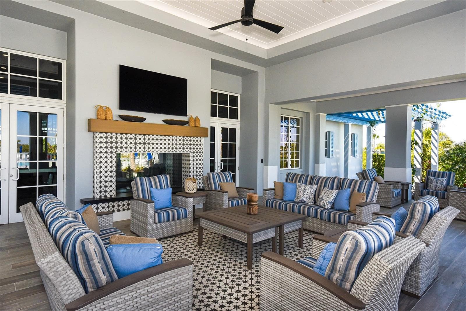 Single Family Residence at 8207 NEVIS RUN, LAKEWOOD RANCH, photo 61 of 83