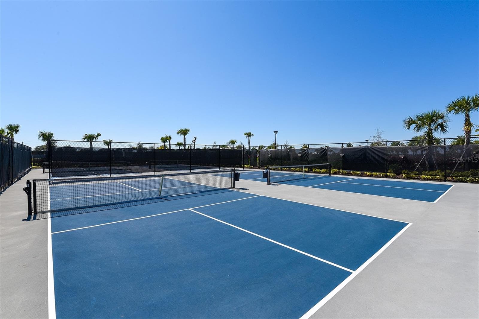 Single Family Residence at 8207 NEVIS RUN, LAKEWOOD RANCH, photo 78 of 83
