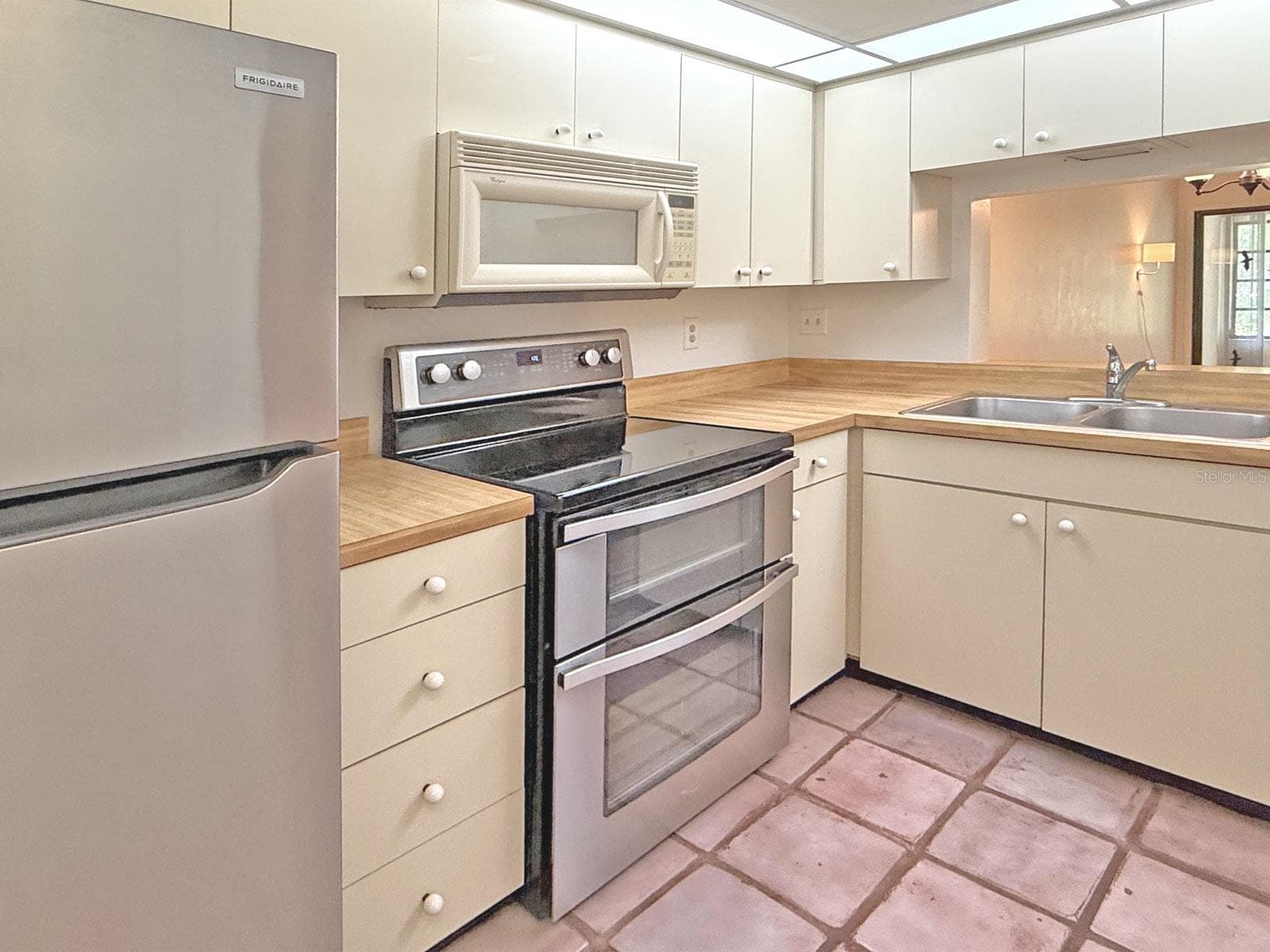 Condominium at 3034 EASTLAND BLVD #D202, CLEARWATER, photo 4 of 27