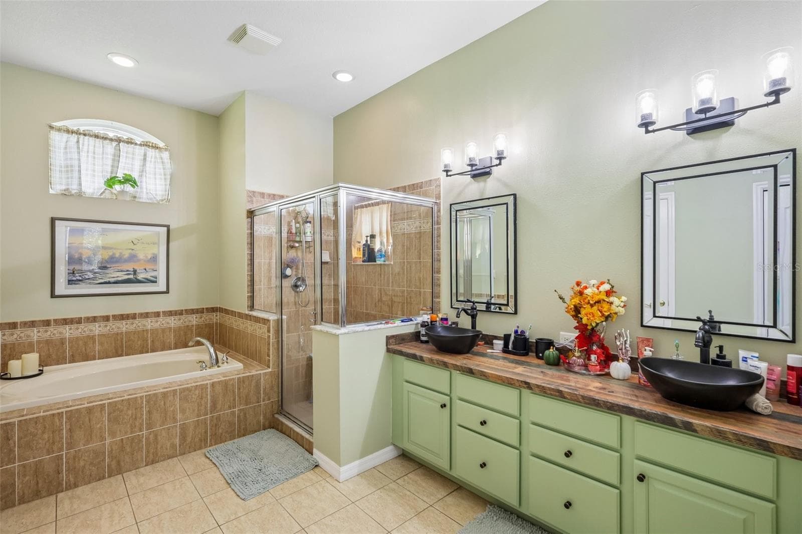 Single Family Residence at 18933 BLACK GUM CT, HUDSON, photo 9 of 34