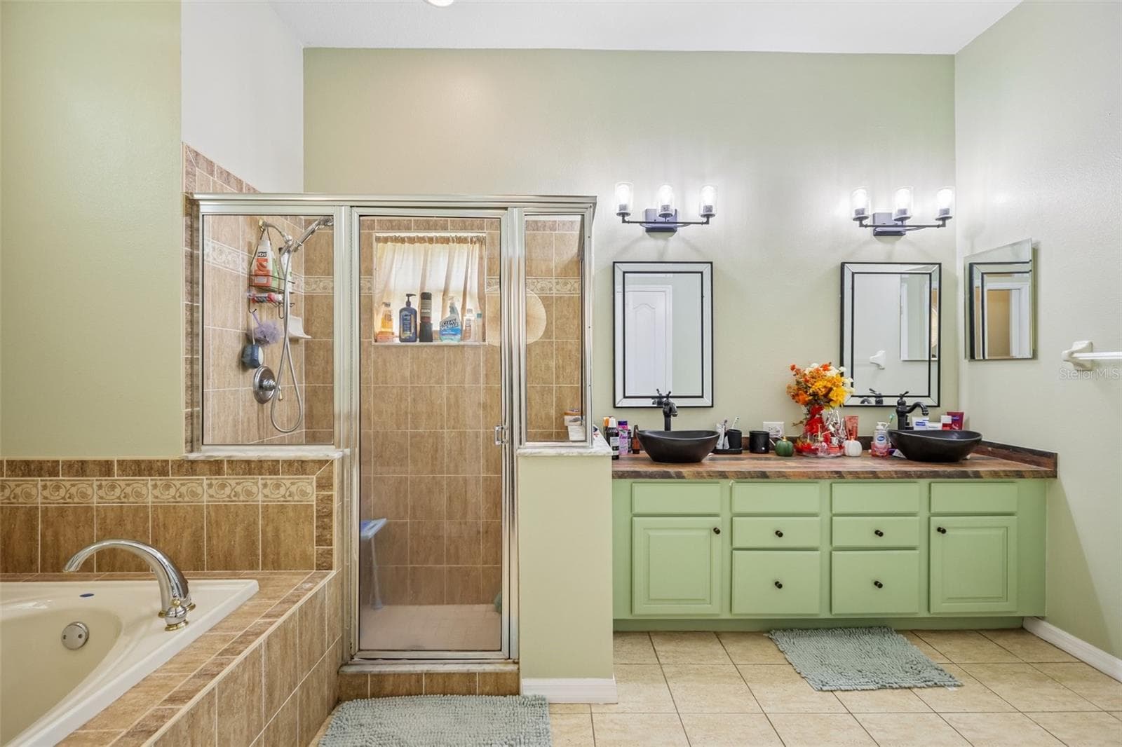 Single Family Residence at 18933 BLACK GUM CT, HUDSON, photo 11 of 34