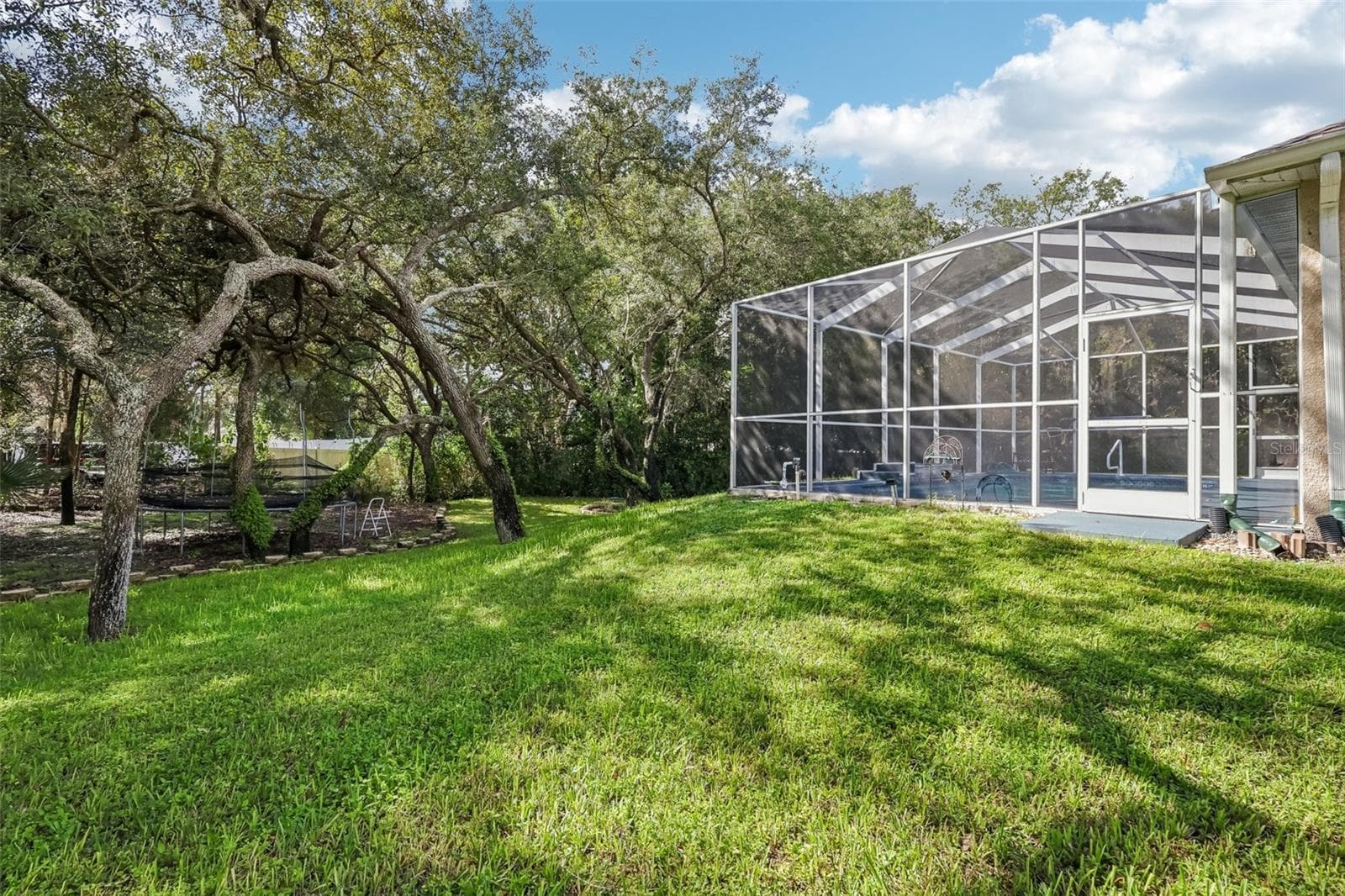 Single Family Residence at 18933 BLACK GUM CT, HUDSON, photo 18 of 34