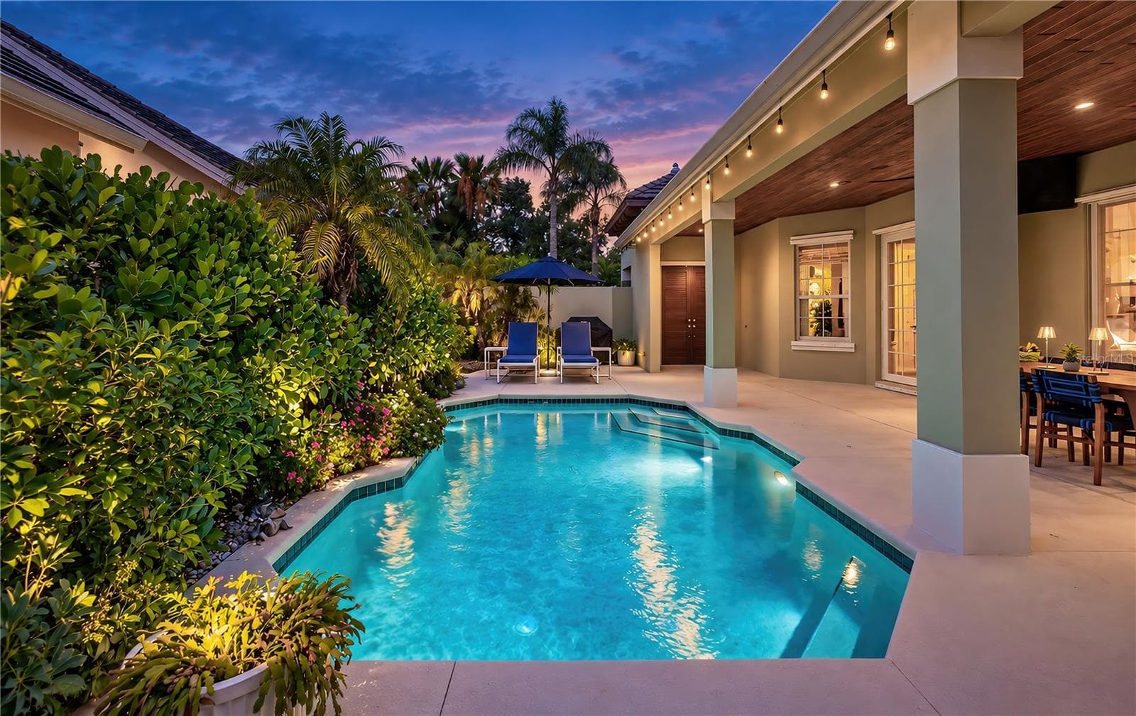 Single Family Residence at 2071 INDIAN SUMMER LN, VERO BEACH, photo 3 of 25