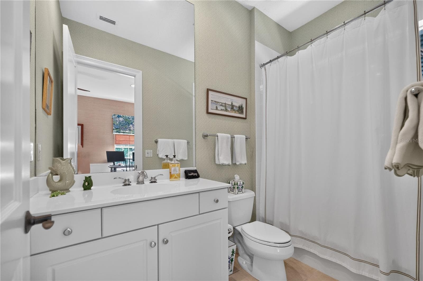 Single Family Residence at 2071 INDIAN SUMMER LN, VERO BEACH, photo 15 of 25