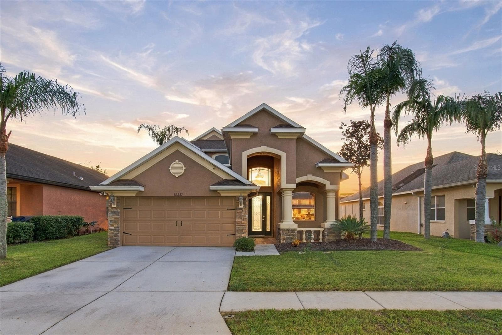 12227 OAK RAMBLE DR