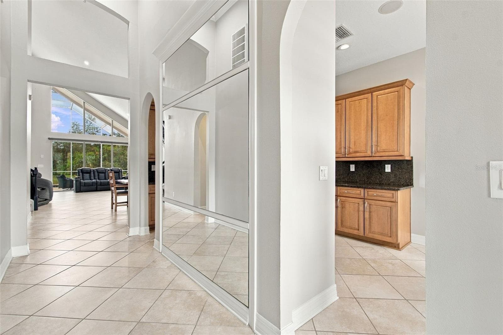 Single Family Residence at 12227 OAK RAMBLE DR, SPRING HILL, photo 8 of 70