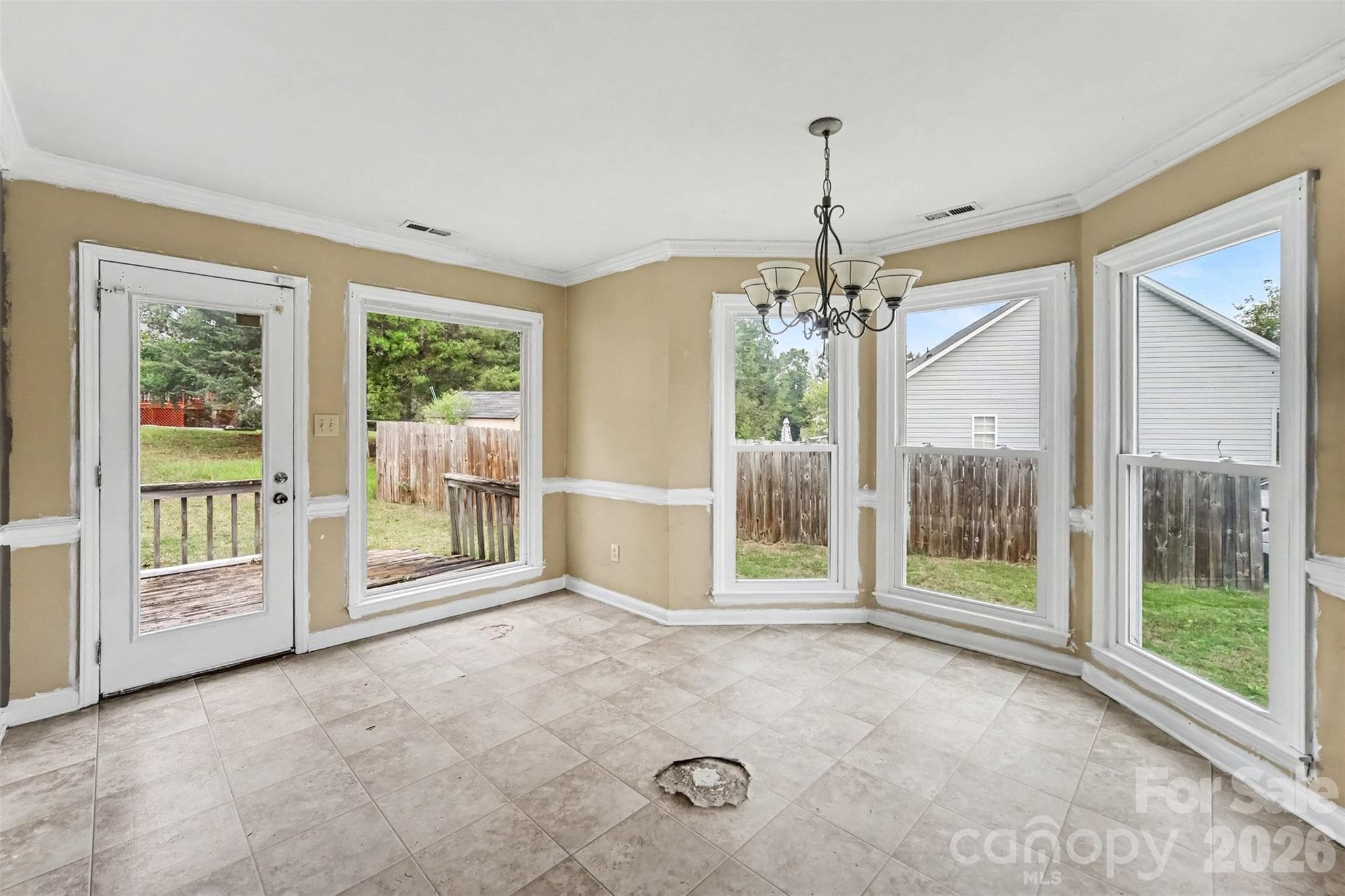 Single Family Residence at 1646 Amanda Lane, Rock Hill, photo 9 of 23