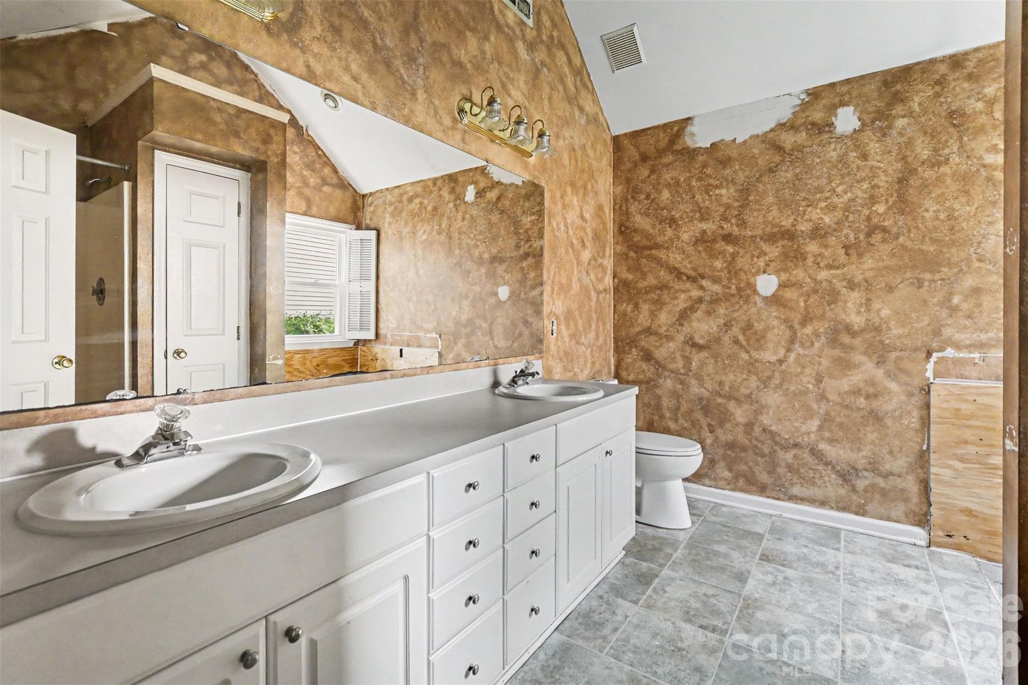 Single Family Residence at 1646 Amanda Lane, Rock Hill, photo 14 of 23