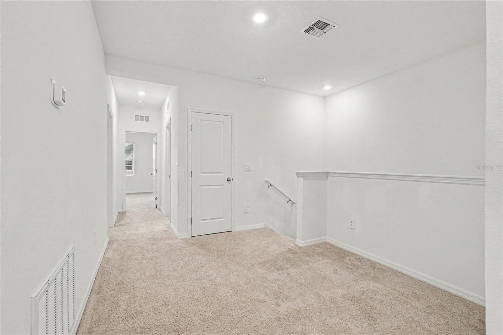 Townhouse at 3332 LAPIS LAKE DR, ZEPHYRHILLS, photo 12 of 32