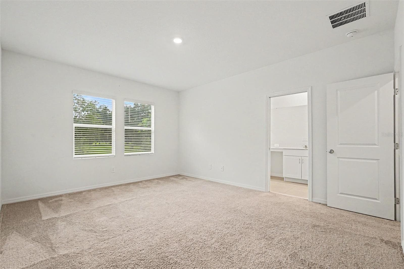 Townhouse at 3332 LAPIS LAKE DR, ZEPHYRHILLS, photo 14 of 32