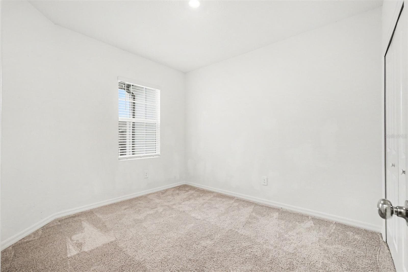 Townhouse at 3332 LAPIS LAKE DR, ZEPHYRHILLS, photo 23 of 32