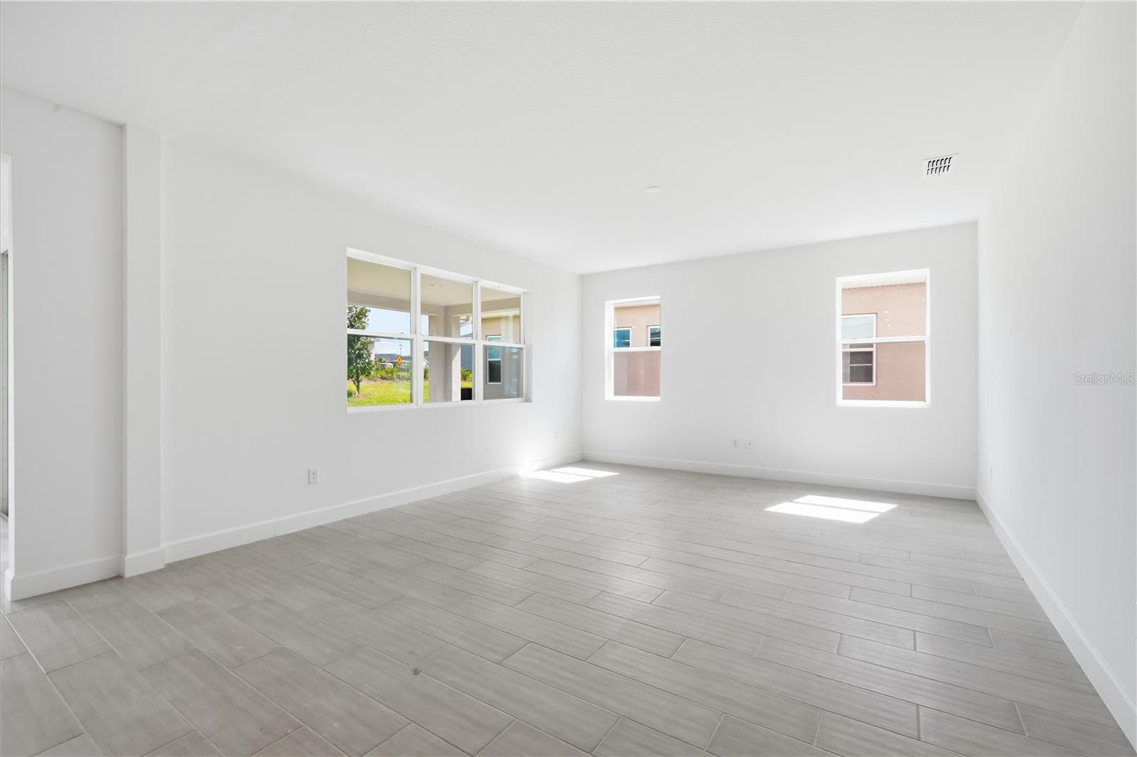 Single Family Residence at 2012 HAMMOCK TRACE DR, PARRISH, photo 13 of 41